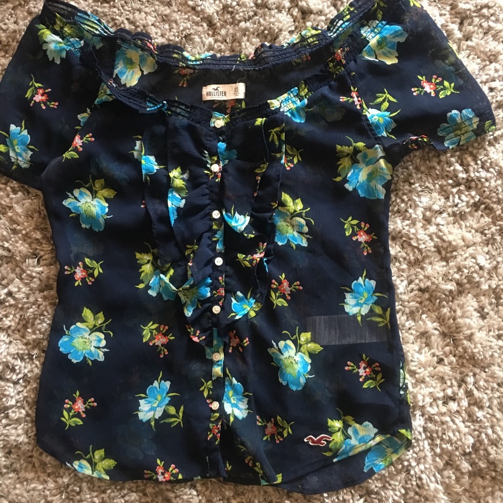 Hollister bottom floral top xs